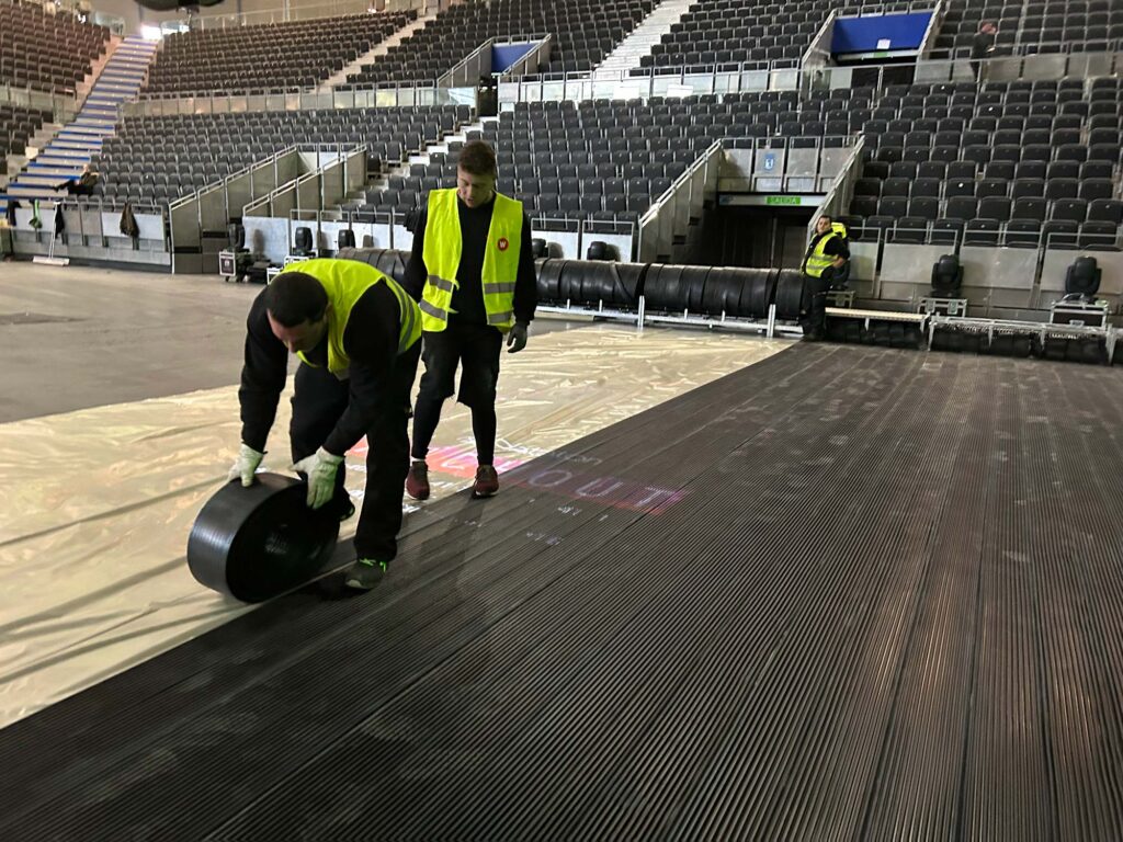 MOBIELE IJSBANEN Levering en plaatsing