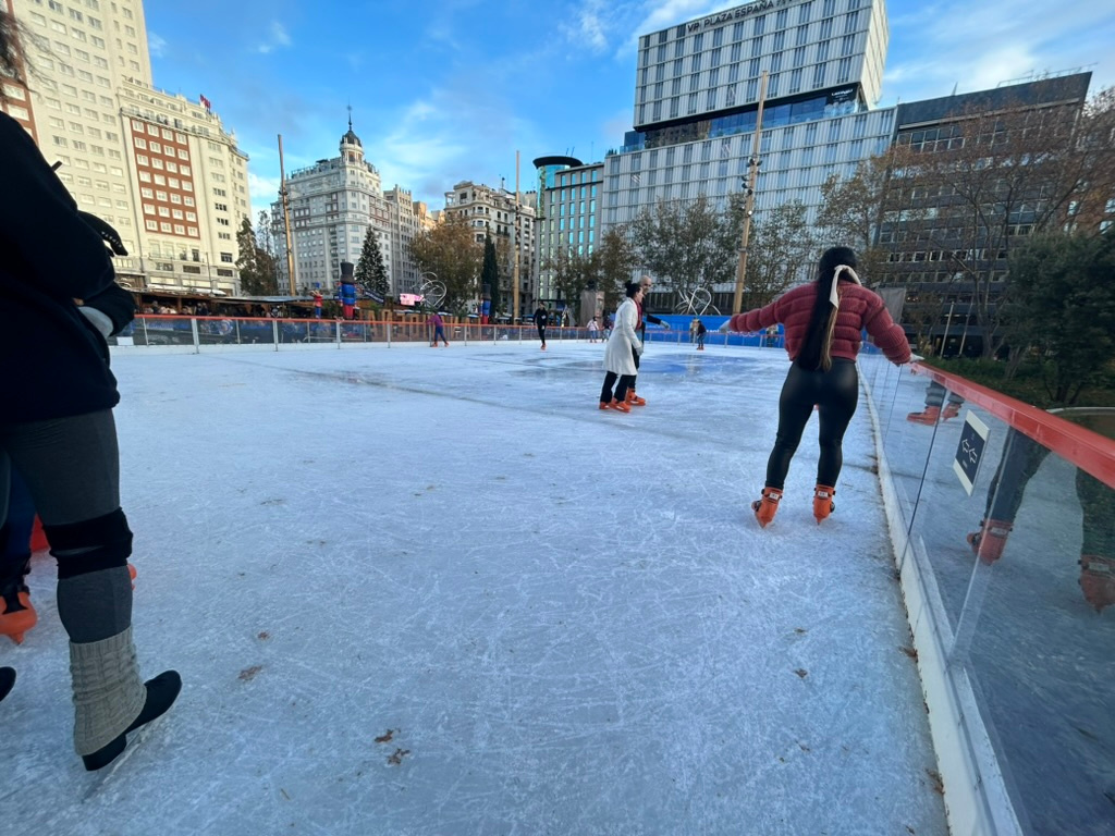 NAPAPIRI Pista de hielo . Ice Rink12 1
