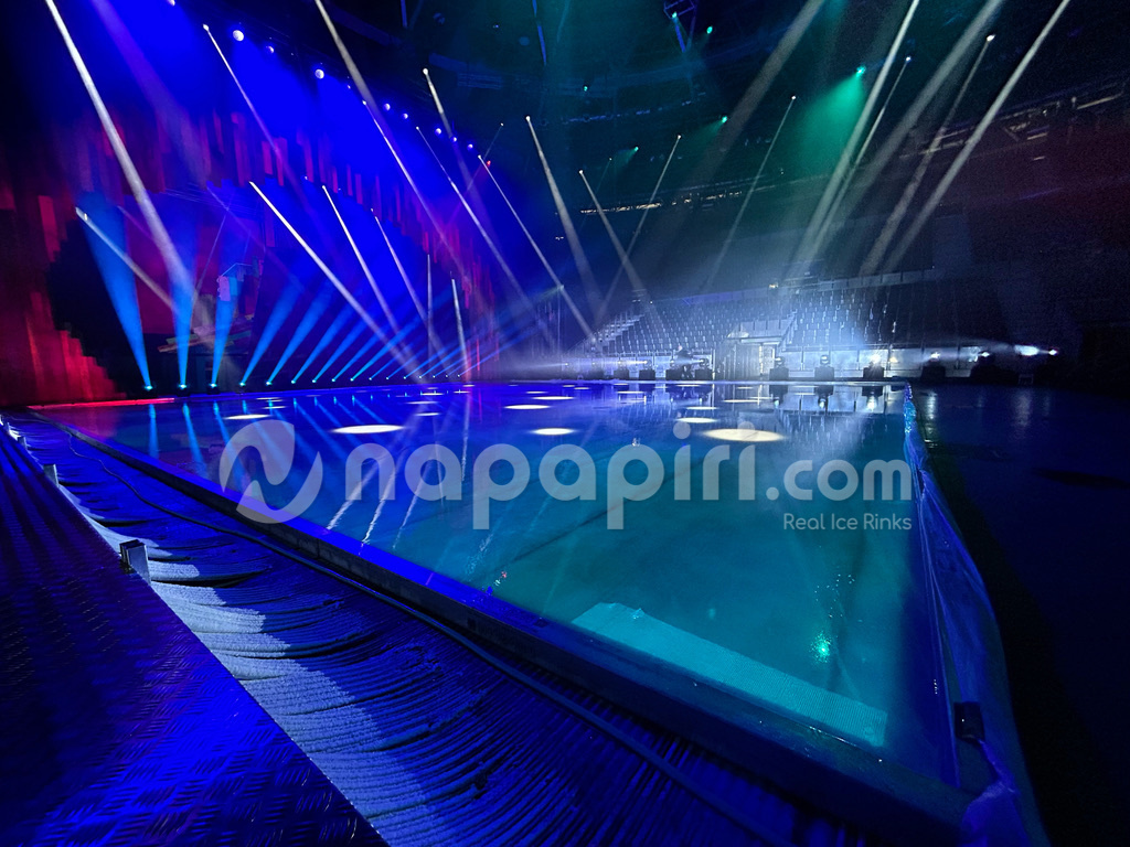 NAPAPIRI Pista de hielo . Ice Rink21 1