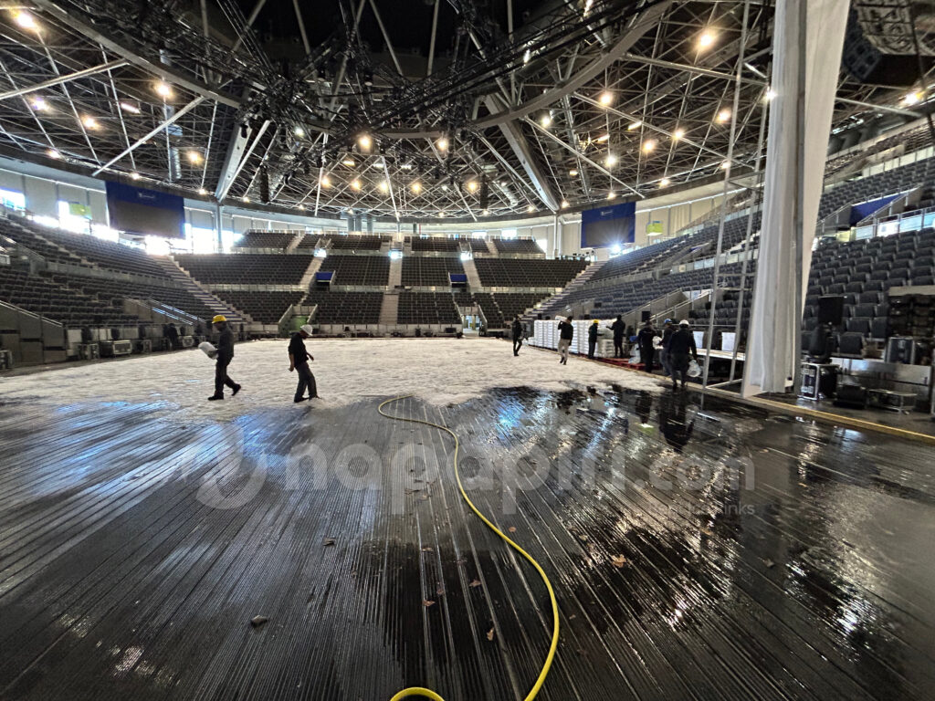 NAPAPIRI Pista de hielo . Ice Rink40 1